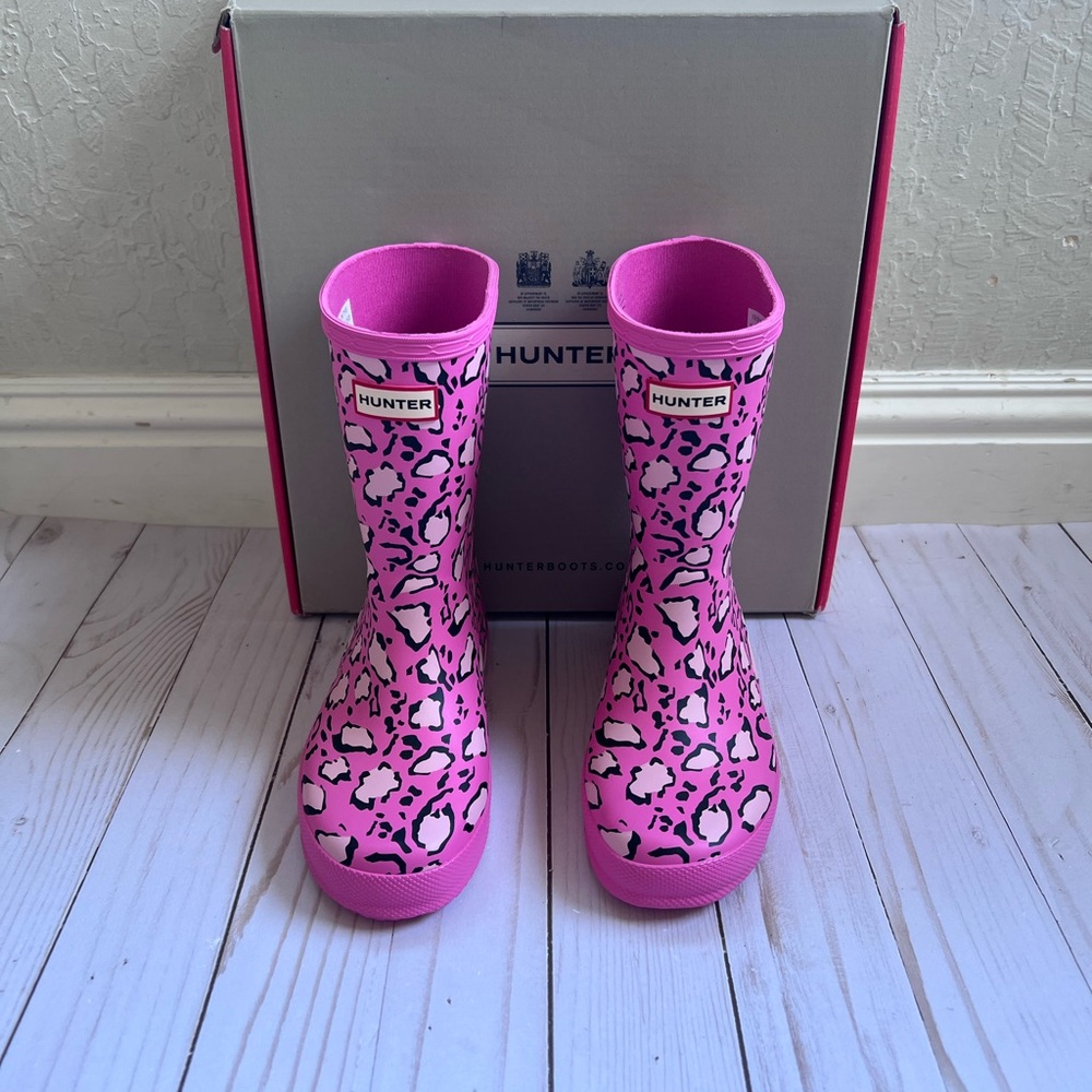 Hunter Vibrant Pink Animal Print Boots